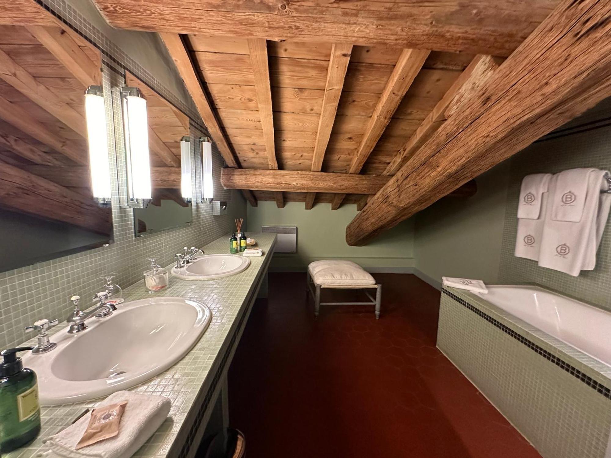 Le Mas De Peint - Hotel Et Restaurant Arles Bilik gambar