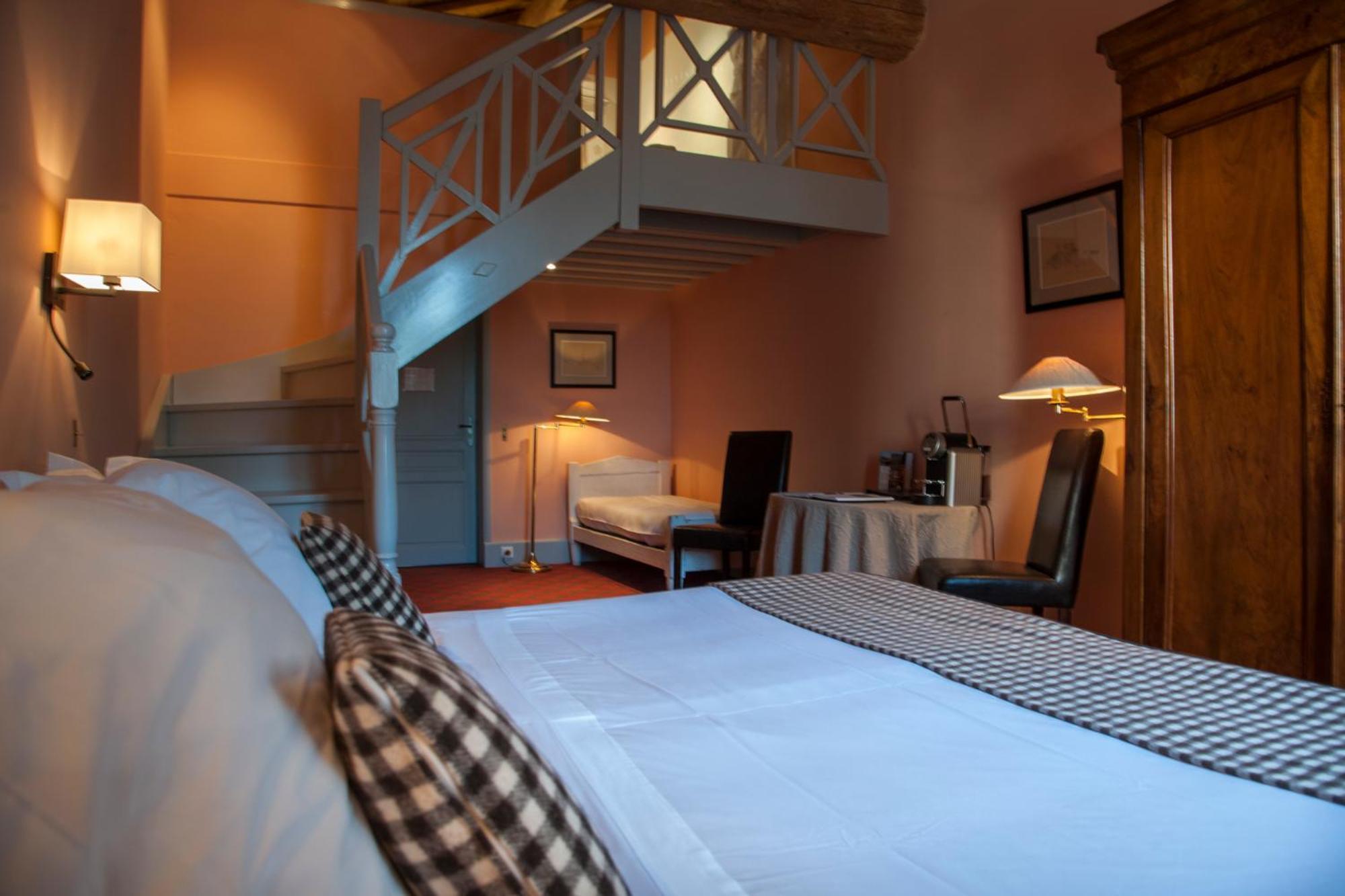 Le Mas De Peint - Hotel Et Restaurant Arles Bilik gambar